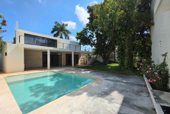 CONTEMPORARY RESIDENCE IN COLONIA BUENAVISTA, MERIDA