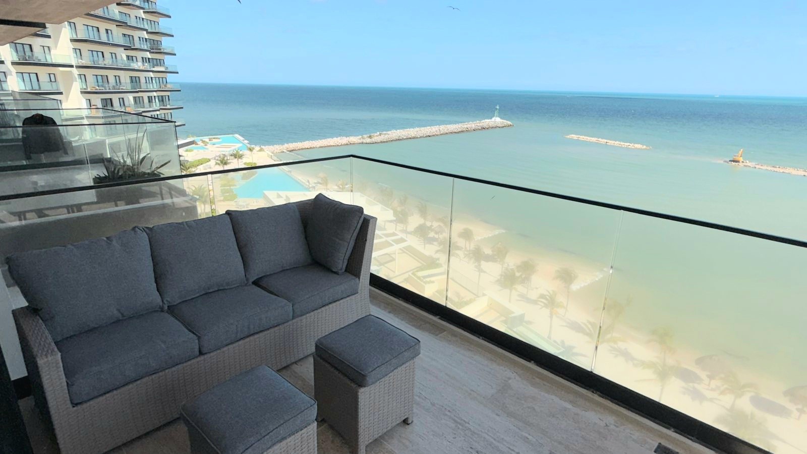 OCEANFRONT CONDO FOR SALE | BARLOVENTO TOWER - YUCALPETÉN MARINA RESORT - Beach (6)