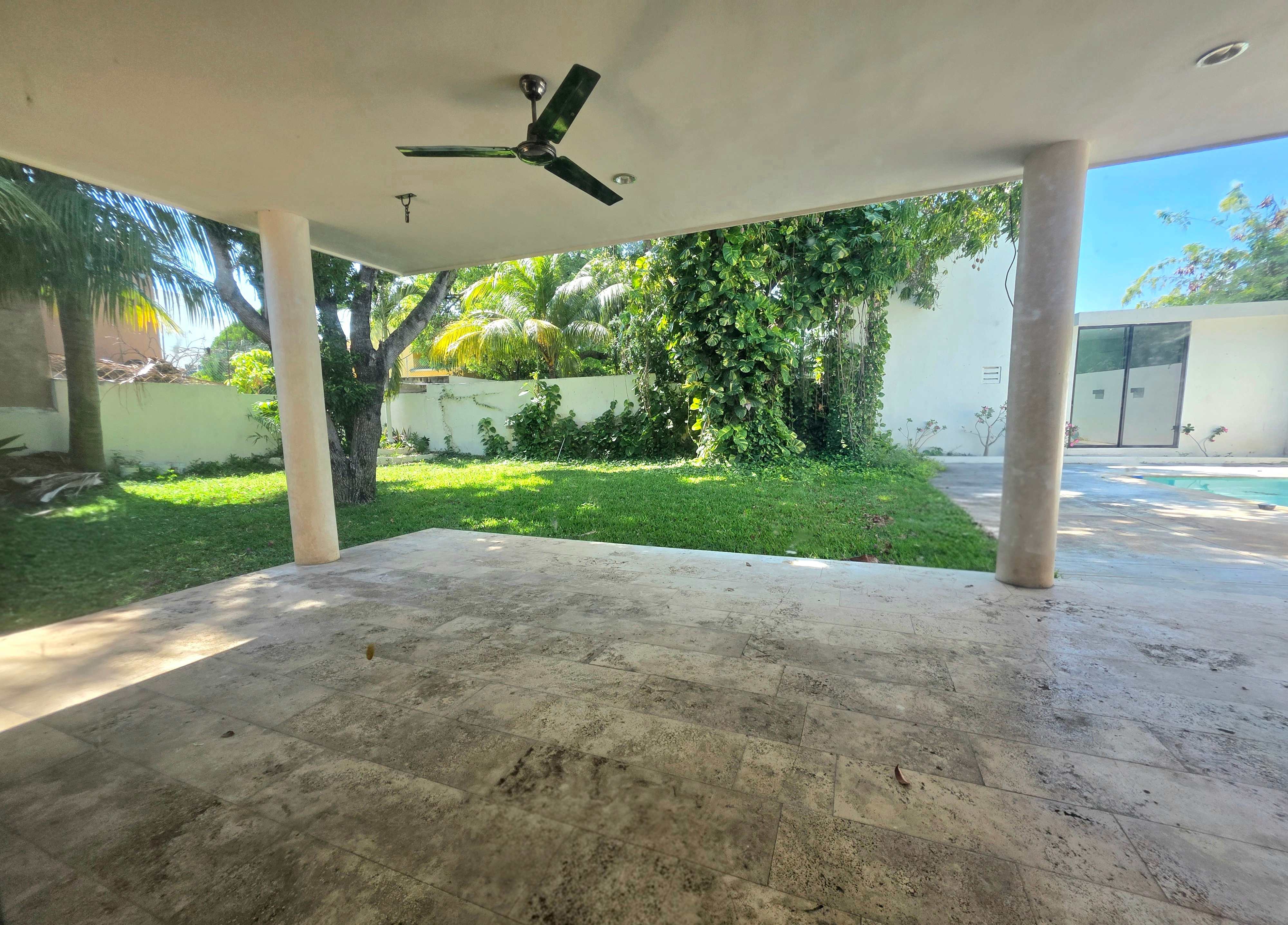 RESIDENCIA CONTEMPORANEA EN COLONIA BUENAVISTA, MERIDA - Merida Norte (4)