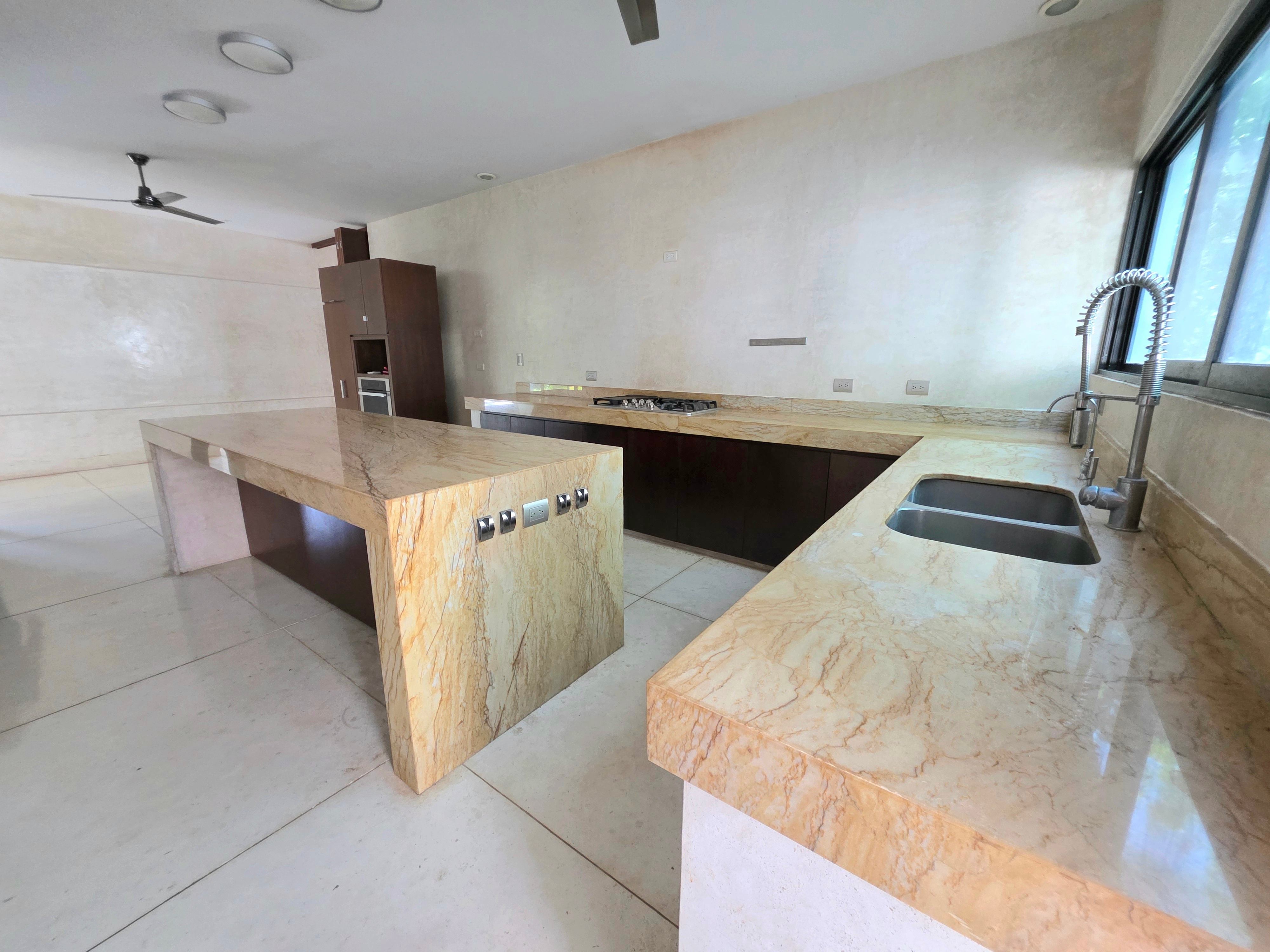 RESIDENCIA CONTEMPORANEA EN COLONIA BUENAVISTA, MERIDA - Merida Norte (10)